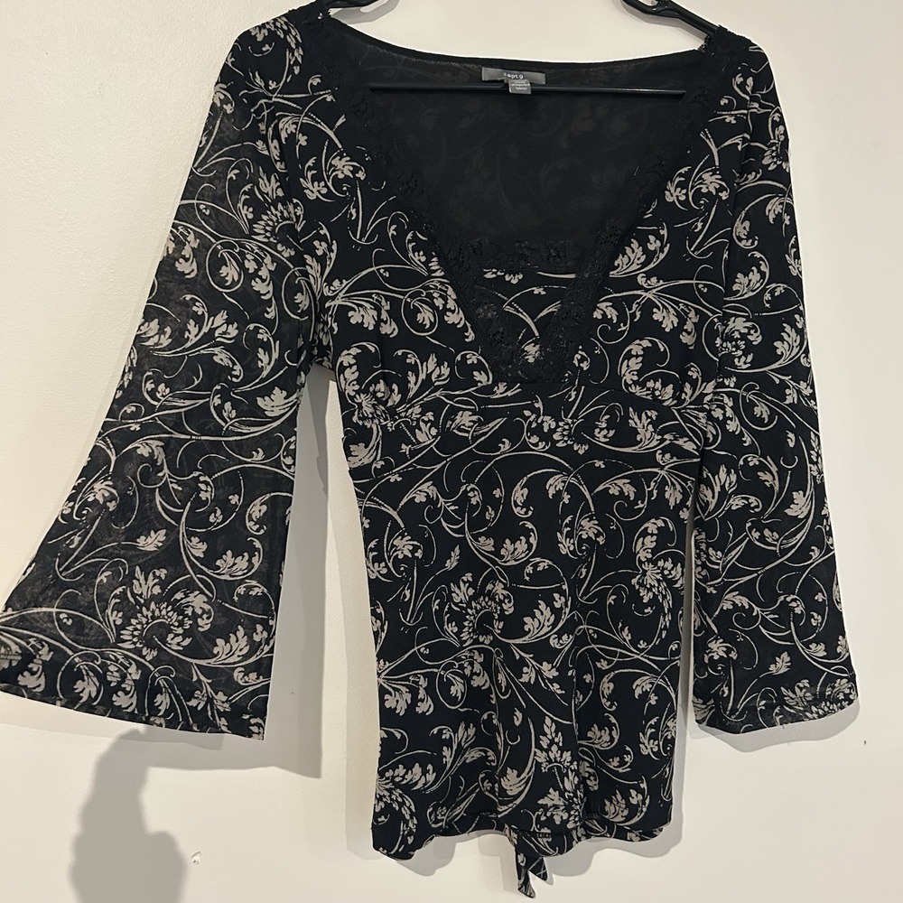 Y2K Made in USA Sz L Whimsigoth Gothic Floral Tie Back Lace Bell Sleeve Sheer